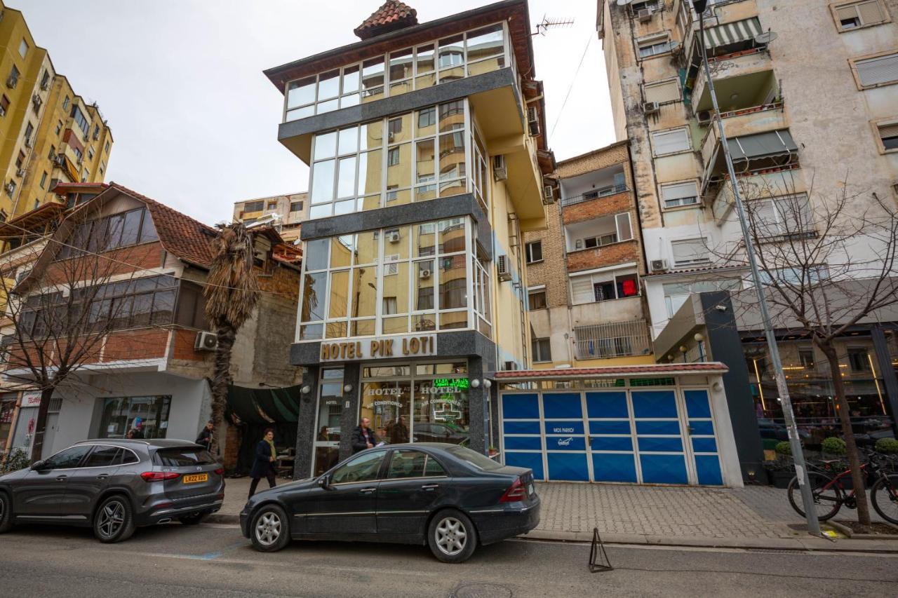 Hotel Pik Loti Tirana Kültér fotó