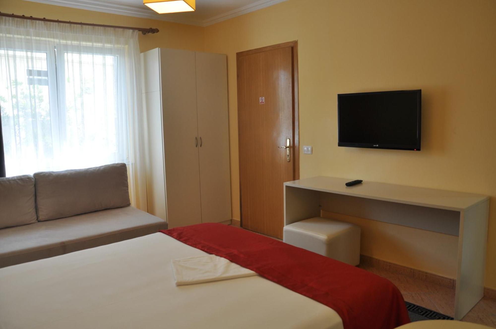 Hotel Pik Loti Tirana Szoba fotó